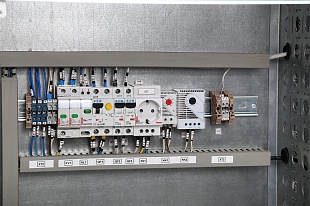 Всепогодные настенные шкафы ШТВ-Н укомплектованные от компании Гринпоинт