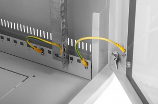 Шкаф телекоммуникационный настенный 12U (600х300) дверь стекло от компании Гринпоинт